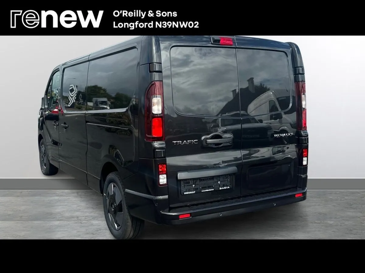 Renault Trafic 170BHP Extra Sport Auto 9S - Image 3