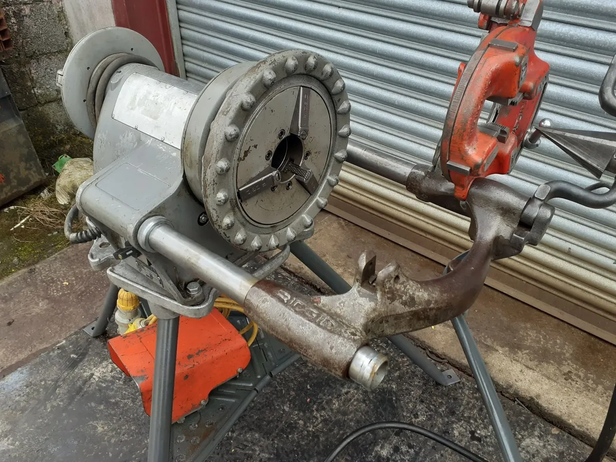 RIDGID 300 THREADINyG MACHINE - Image 3