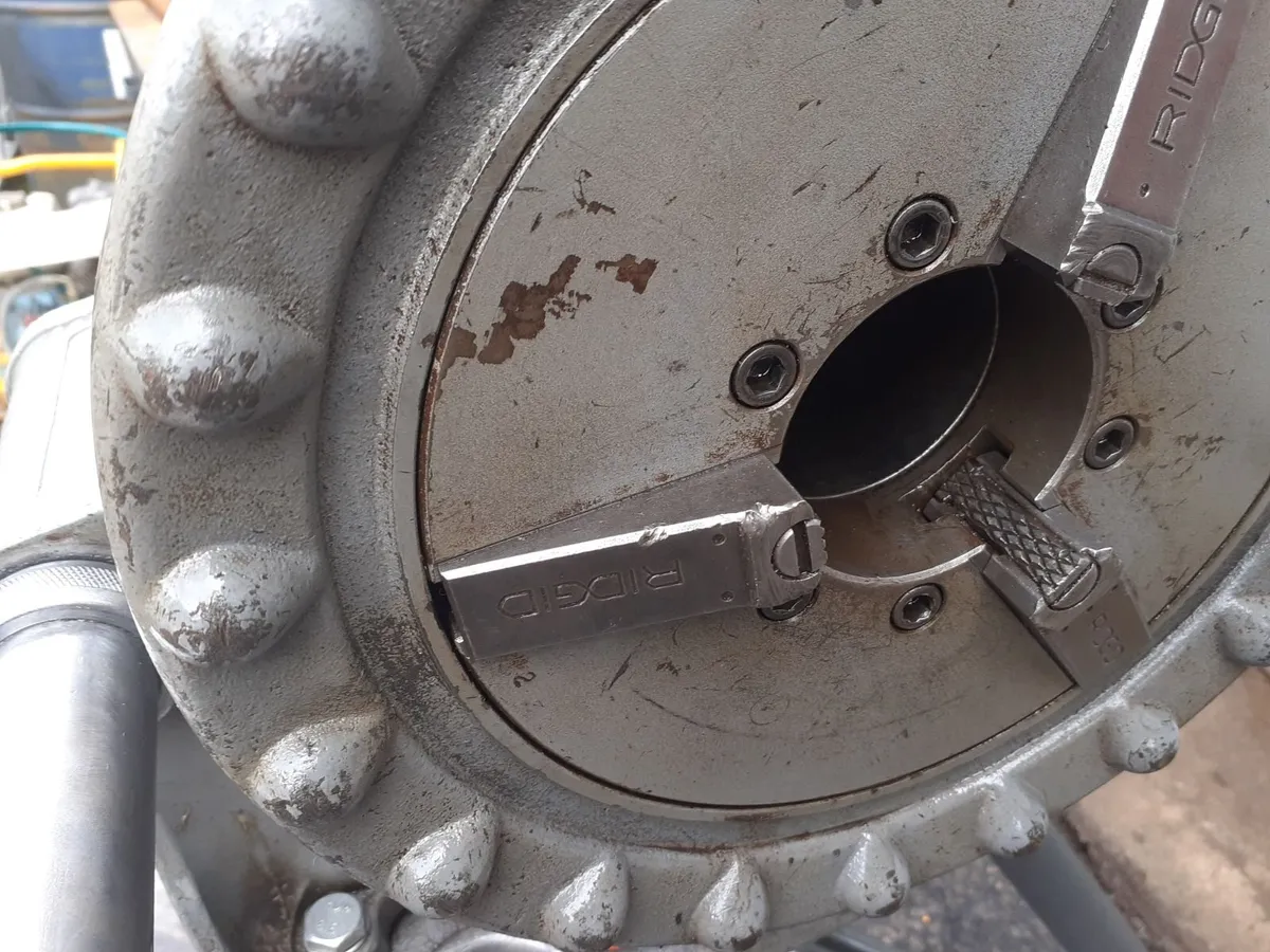 RIDGID 300 THREADINyG MACHINE - Image 4