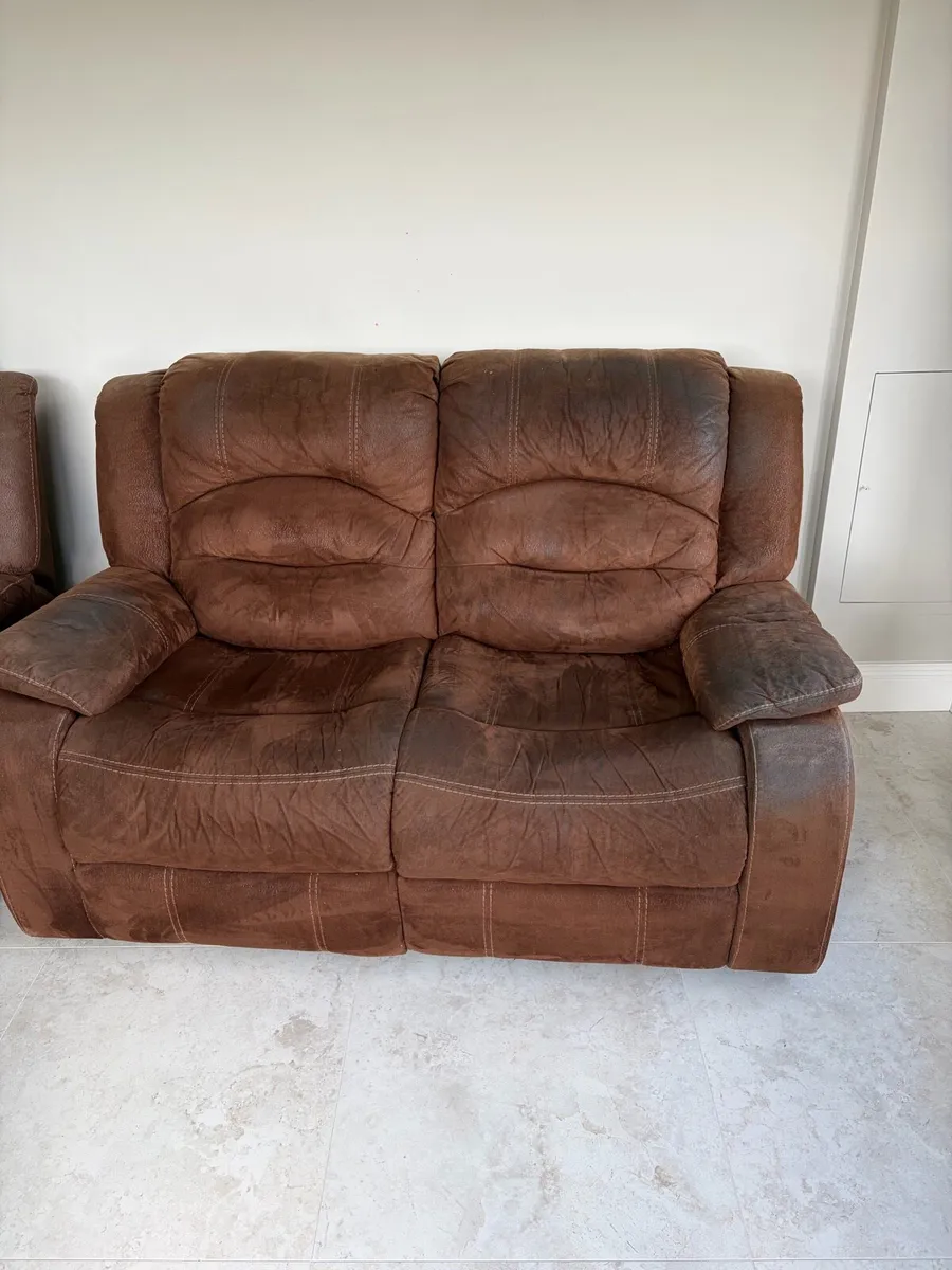 FREE Recliner 2 seater sofa & Armchair - Image 2