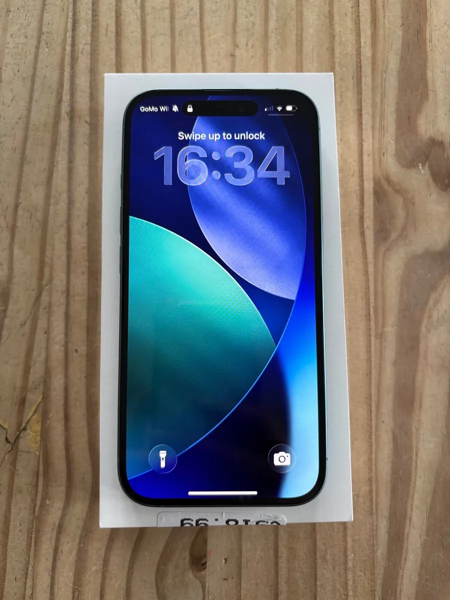iPhone 16 128Gb - Image 1