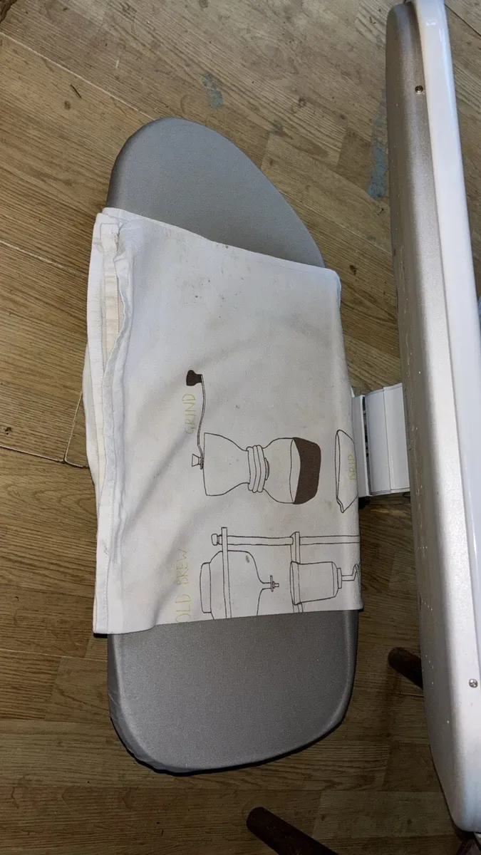 Singer steam press ironing board system - Image 3