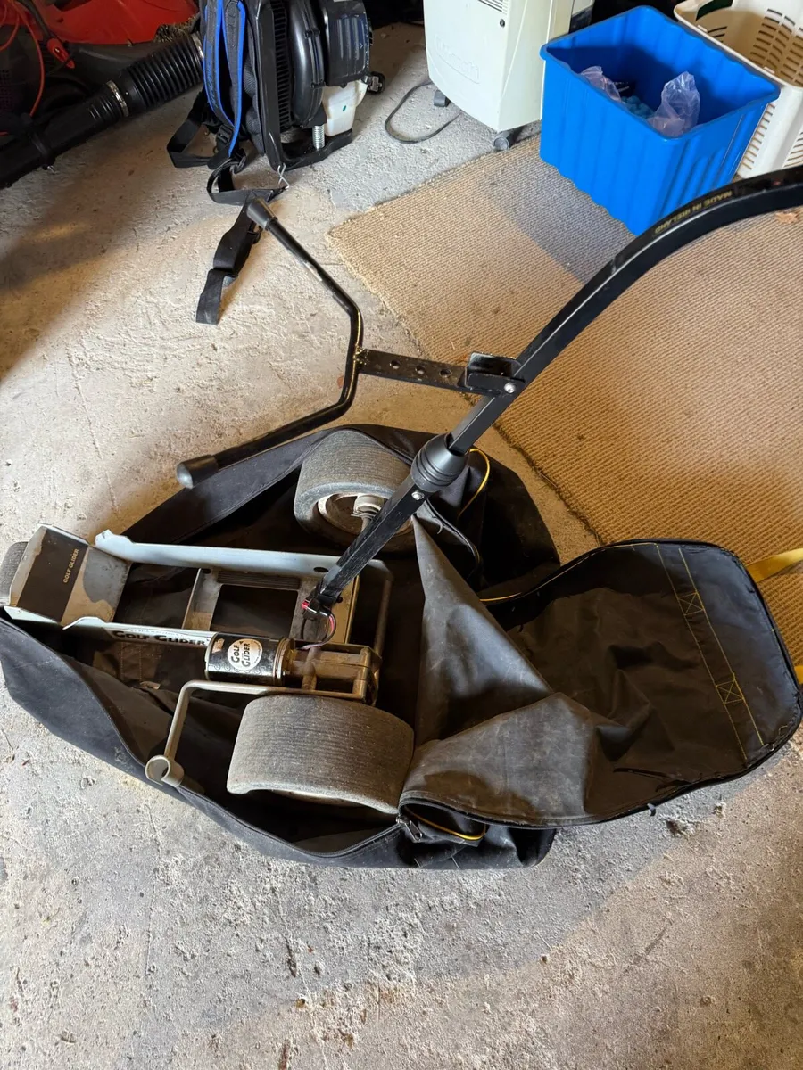 Golf Glider Caddy car - Image 1