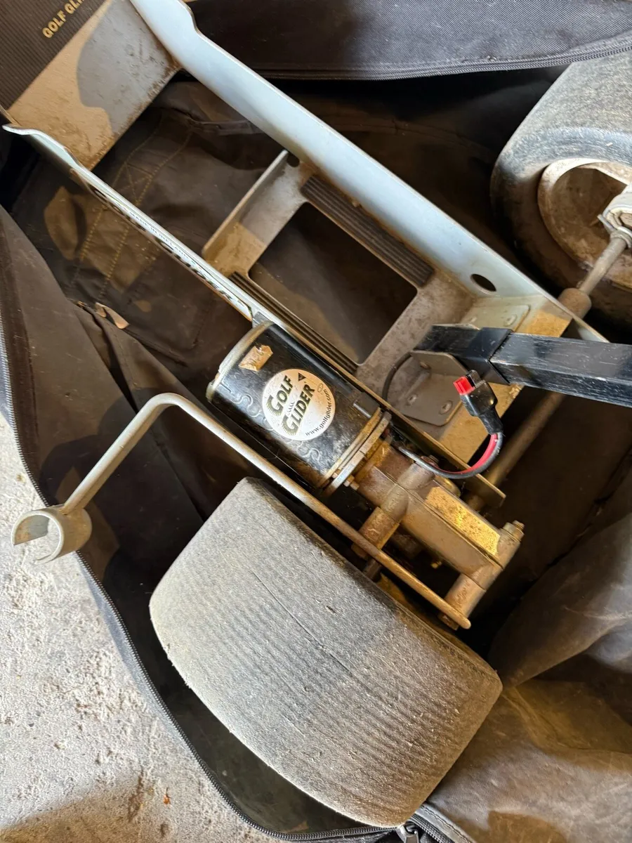 Golf Glider Caddy car - Image 4