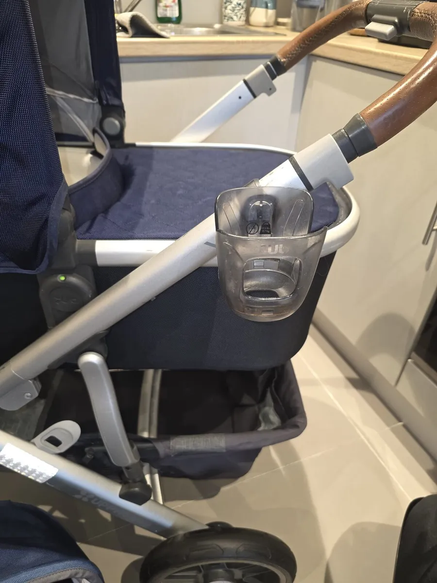 Uppababy vista With car seat, isofix - Image 4