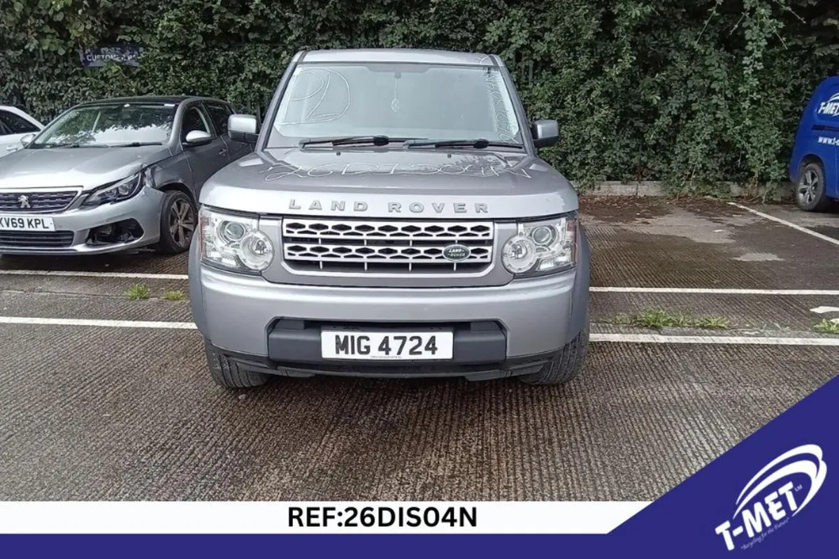2011 LAND ROVER DISCOVERY BREAKING FOR PARTS - Image 2
