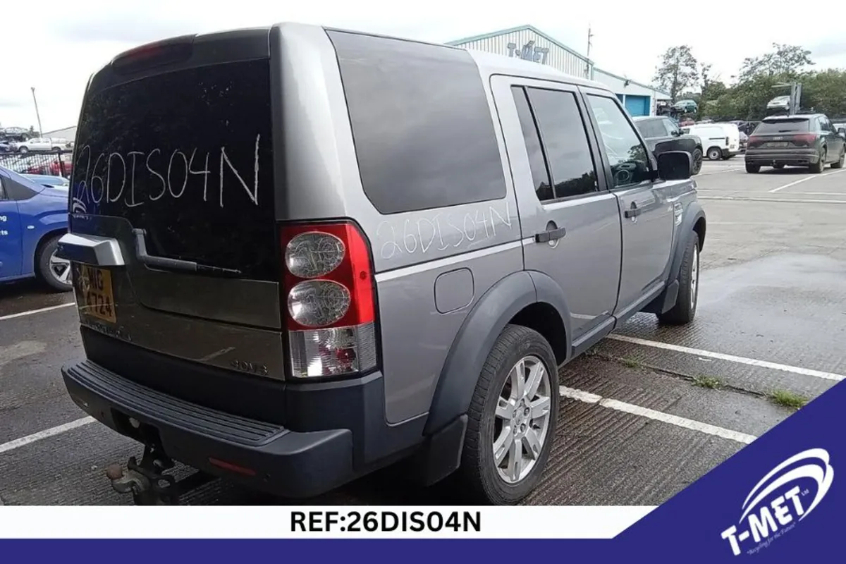 2011 LAND ROVER DISCOVERY BREAKING FOR PARTS - Image 4