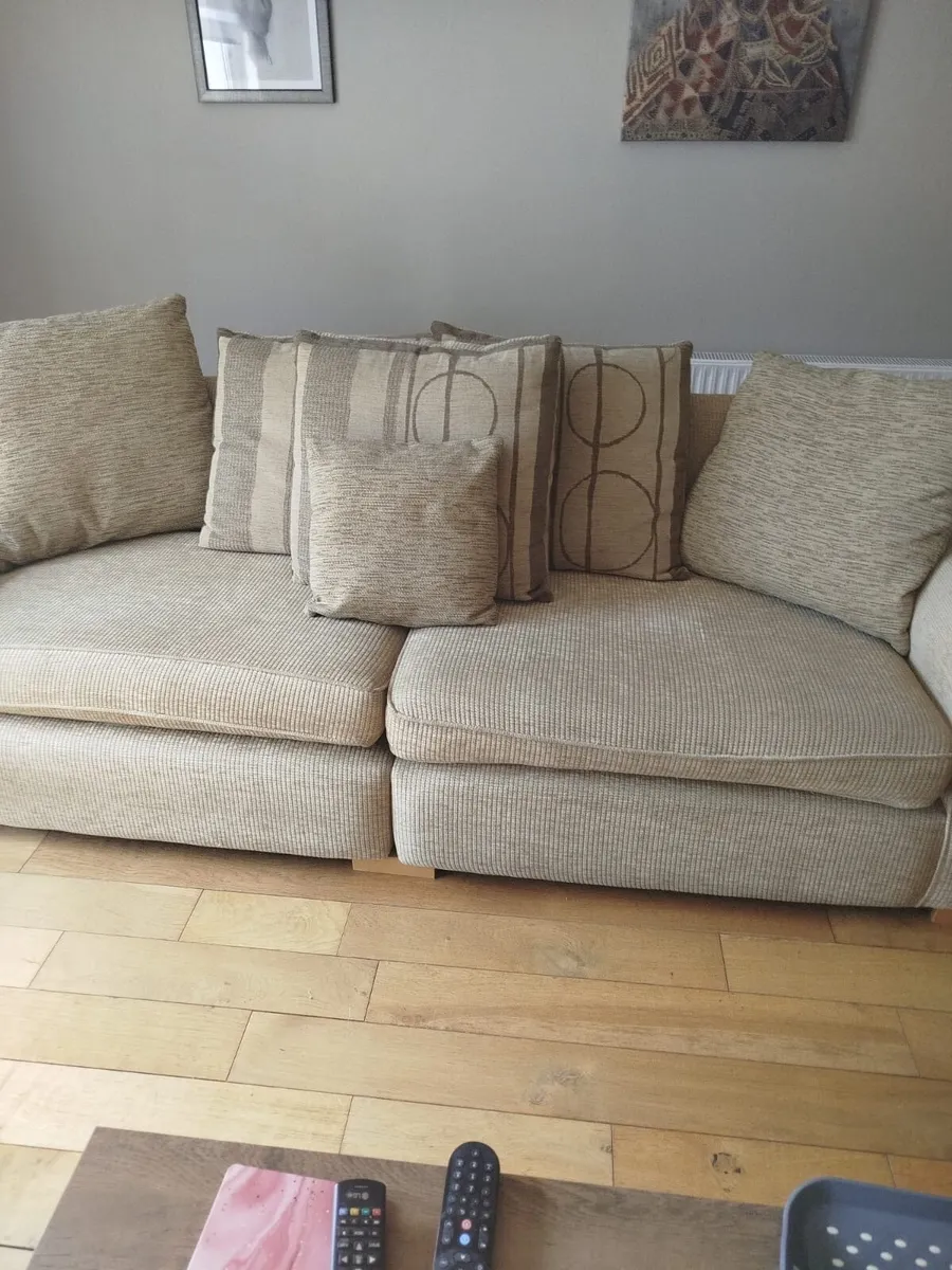 4 seater +1 seater in the excellent condition - Image 2