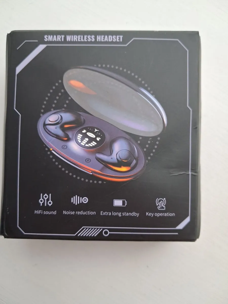 Earphones new never used wireless in ear - Image 1