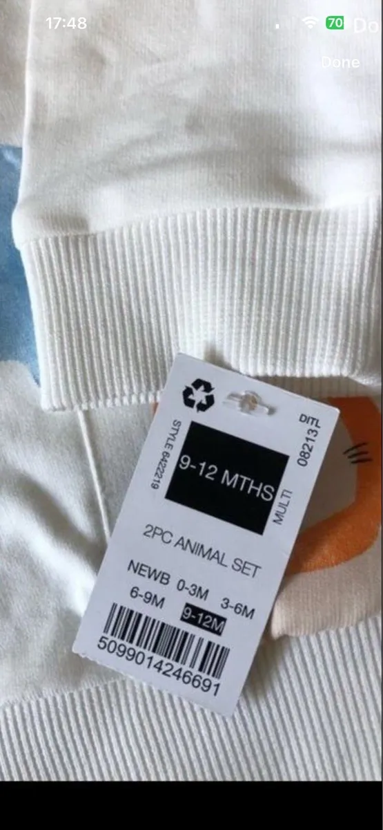 Boys BNWT sweater 9/12 mths €4 - Image 3