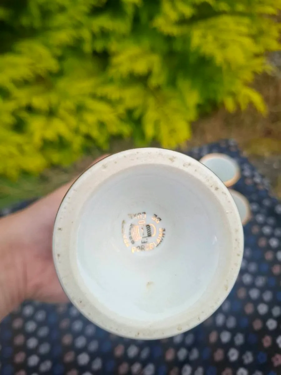 6 porcelain of paris cups - Image 4