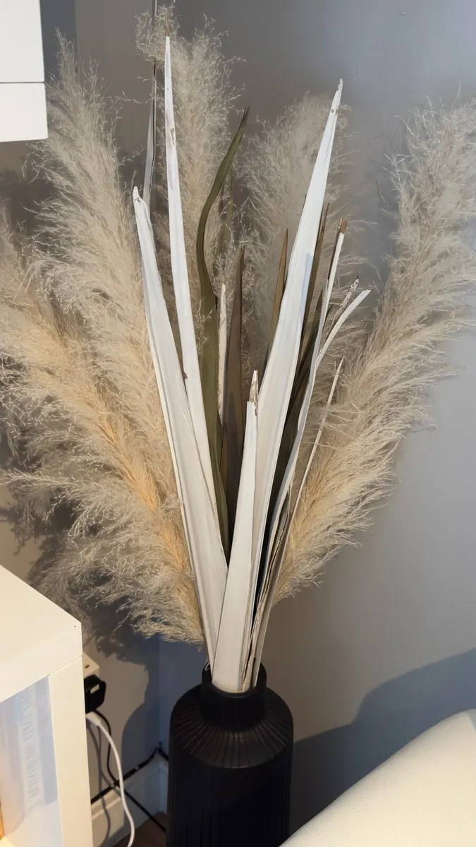 3 Tall Black Vases with Pampas - Image 4