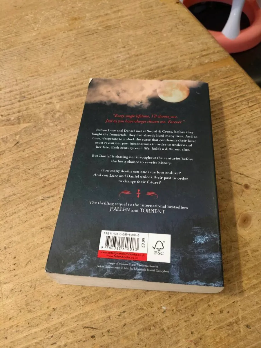 Paperback book, Passion Lauren Kate - Image 2