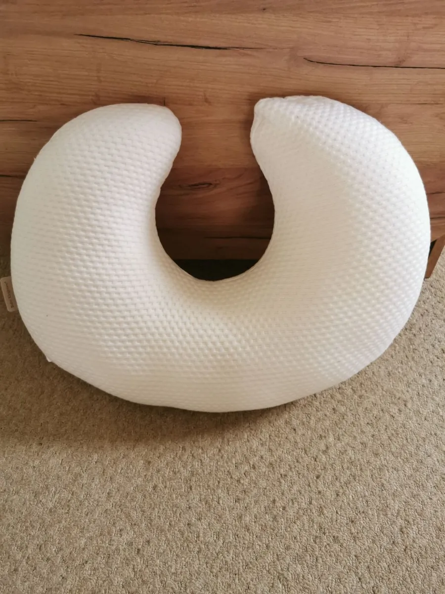 Nursing and feeding pillow - Image 2