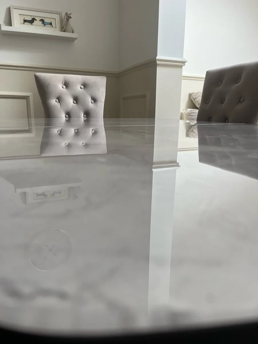 Dining Table - Image 3