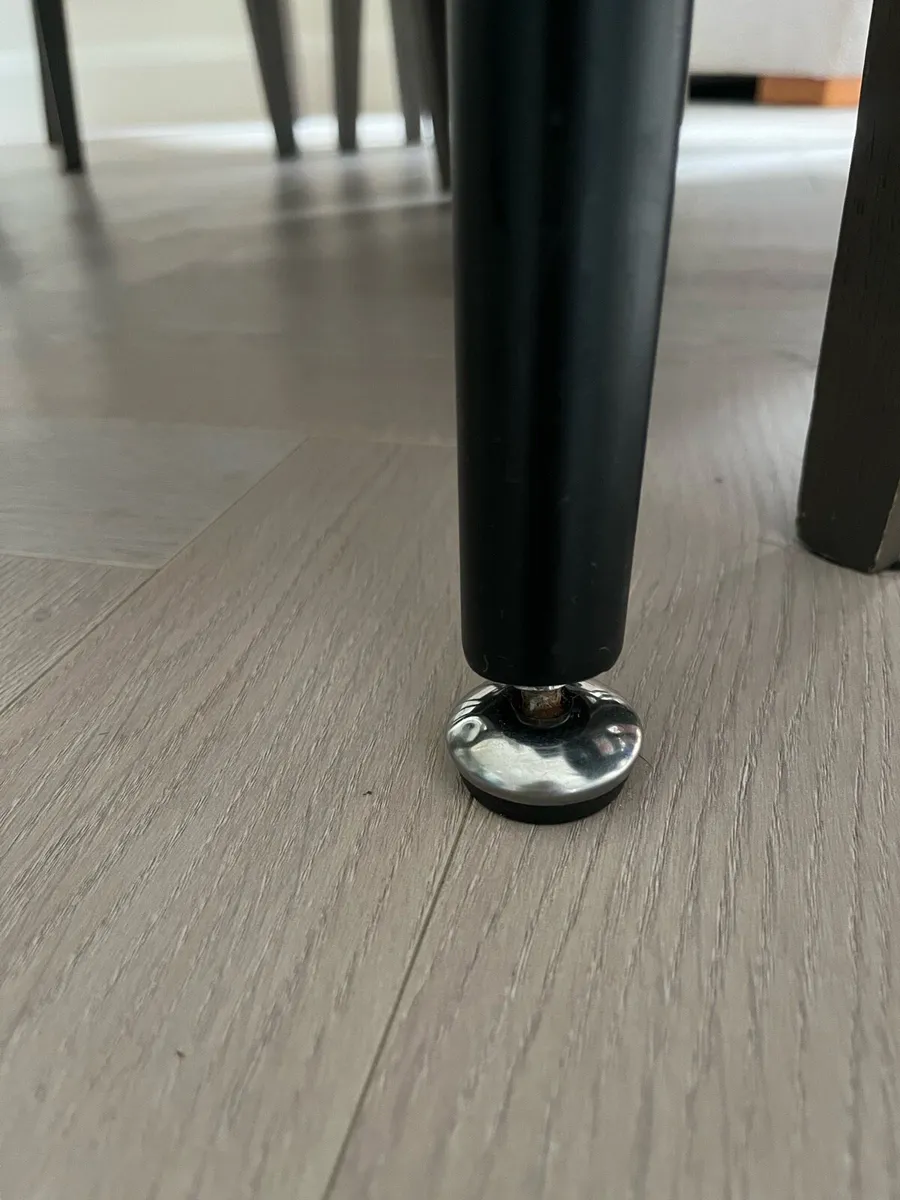 Dining Table - Image 4
