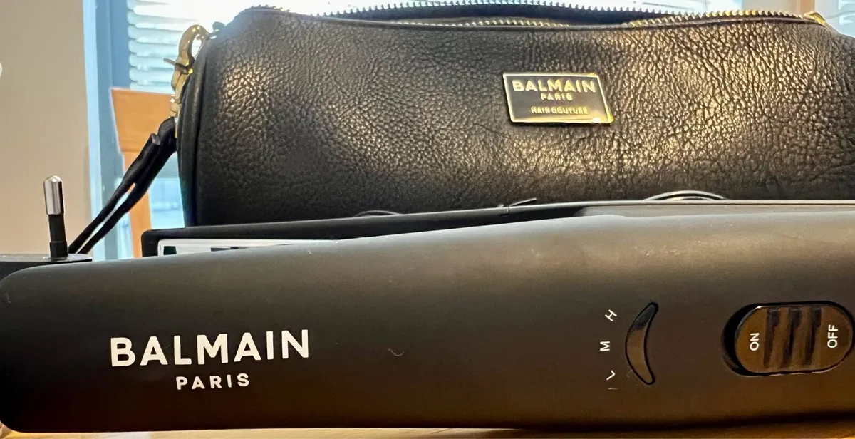 Balmain Universal Cordless Straightener Black - Image 1