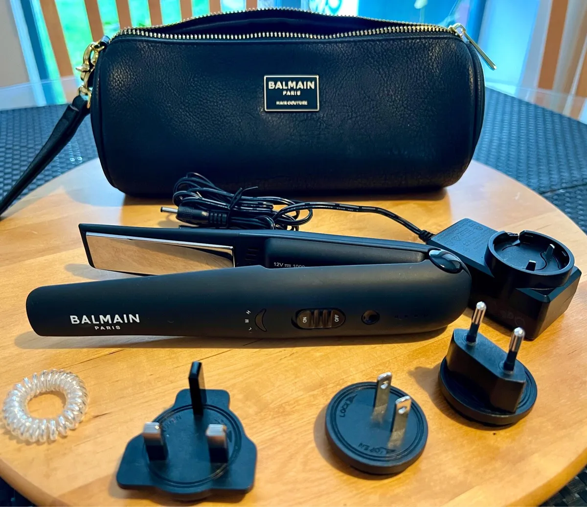 Balmain Universal Cordless Straightener Black - Image 2
