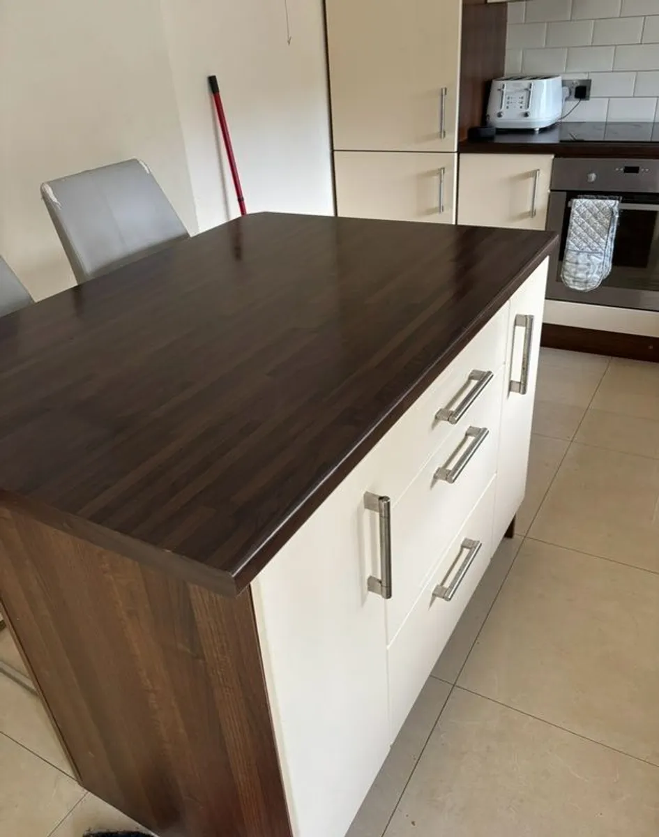 Kitchen - Image 2