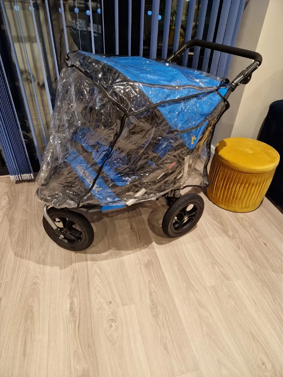 Out N About Double buggy very clean - Image 3