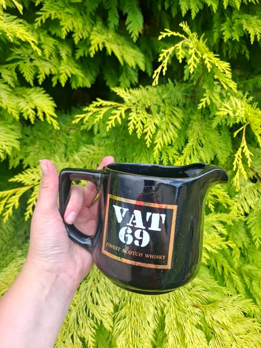 Vat 69 whiskey jug - Image 1