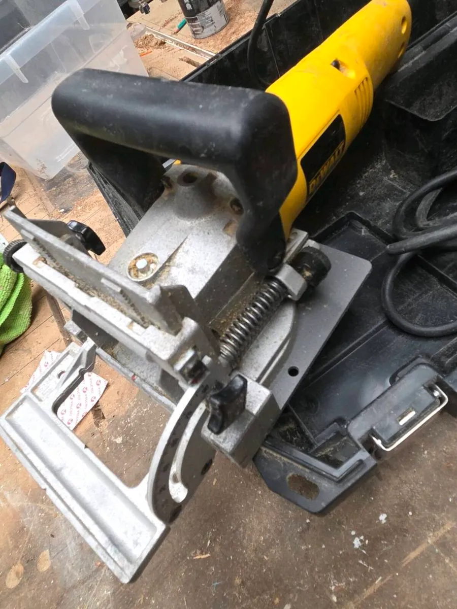 De Walt buiscuit jjointer. - Image 3