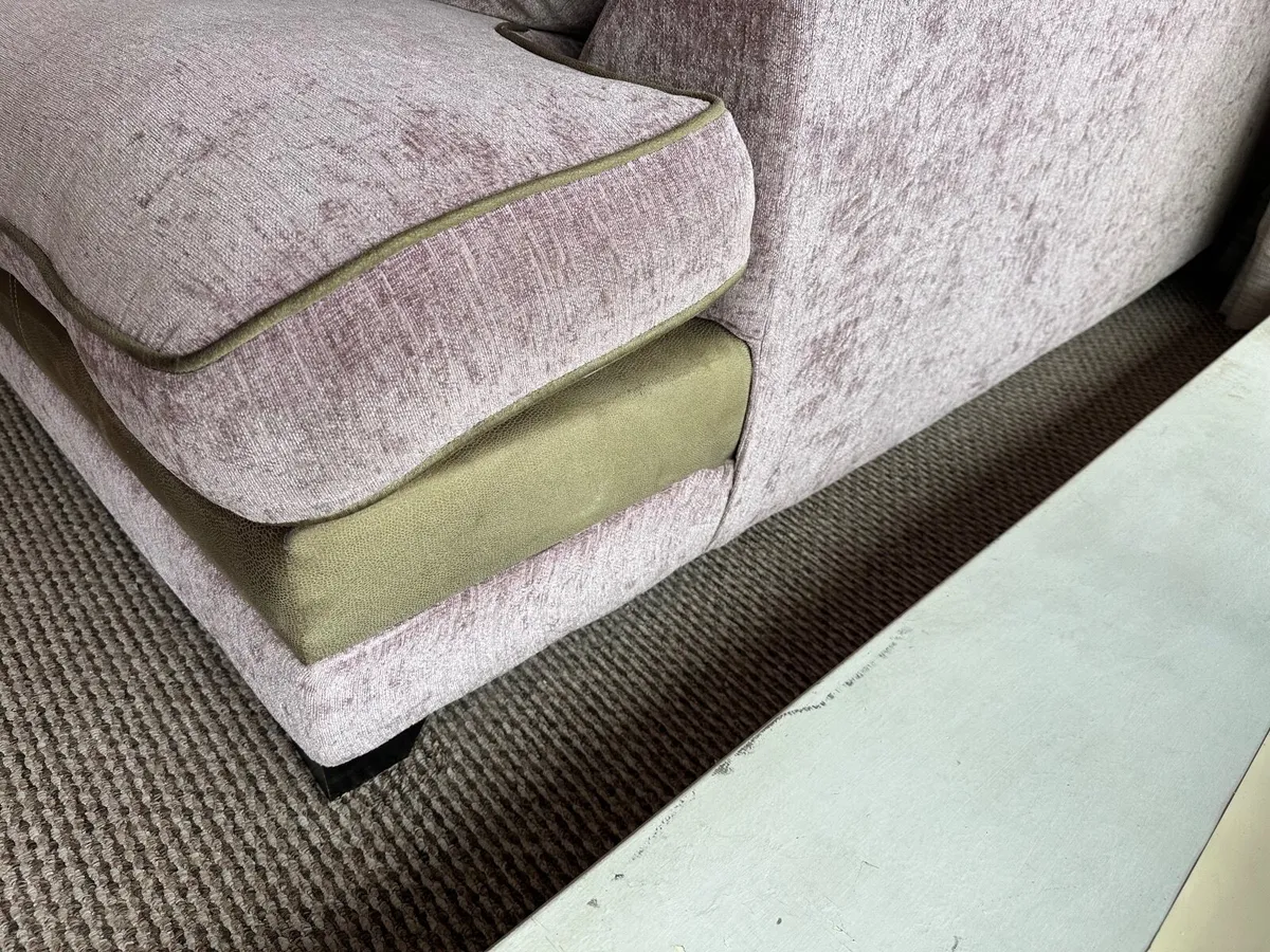 Couch - Image 3