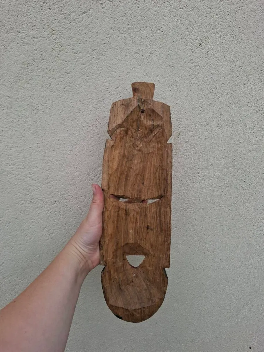 African wood mask - Image 2