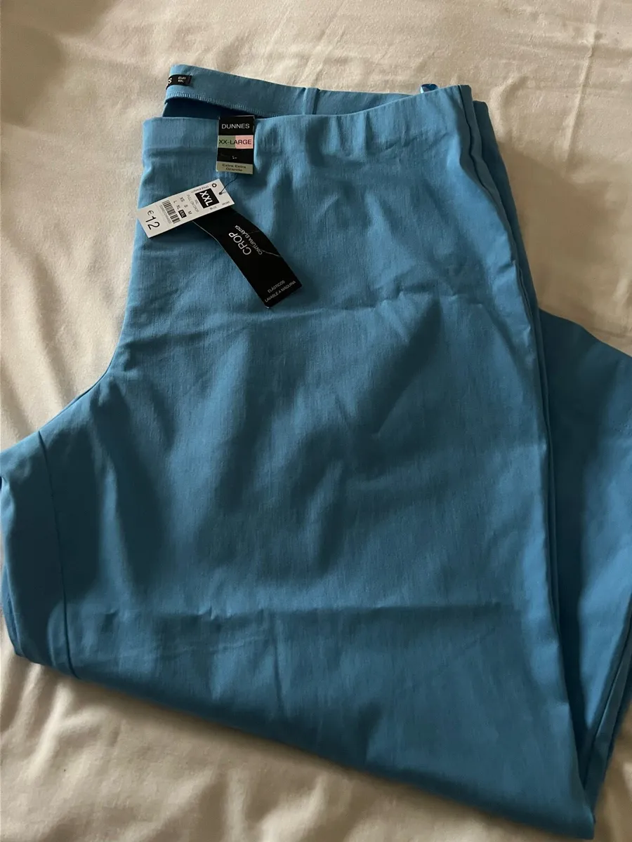Ladies BNWT crop trousers size XXL €8 - Image 1