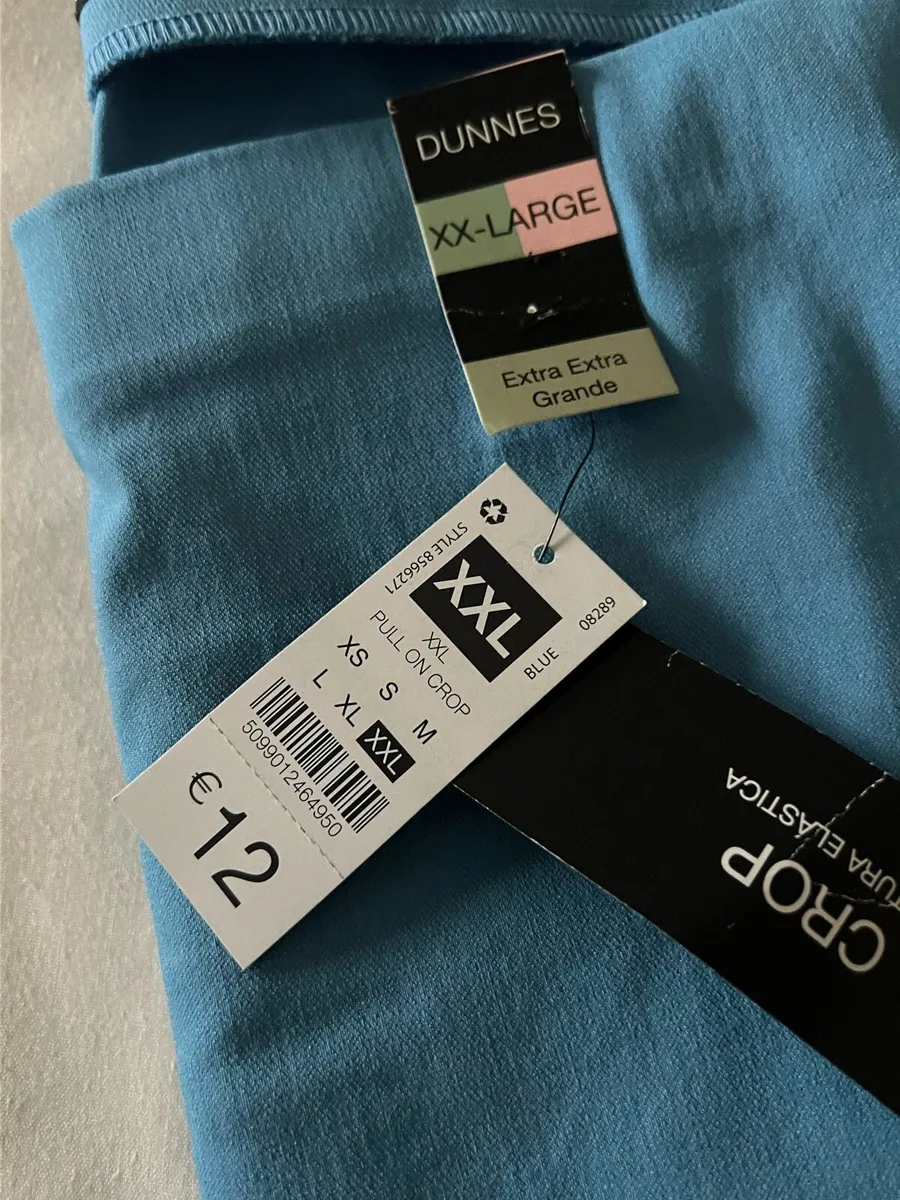 Ladies BNWT crop trousers size XXL €8 - Image 3