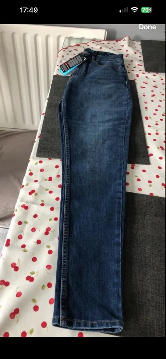 Boys BNWT Superdry jeans W27”x L30” €15 - Image 1