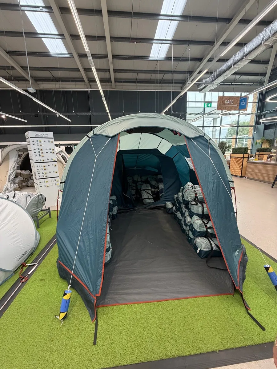 Decathlon 4 person camping tent - Image 1