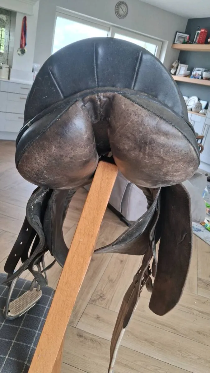 Horse saddle - Image 4