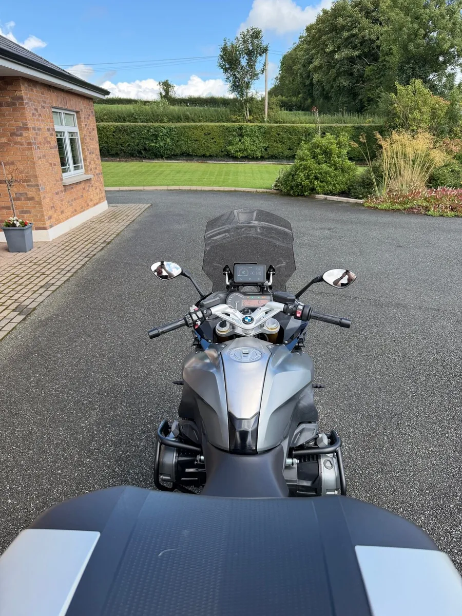 2015 BMW R1200RS - Image 4