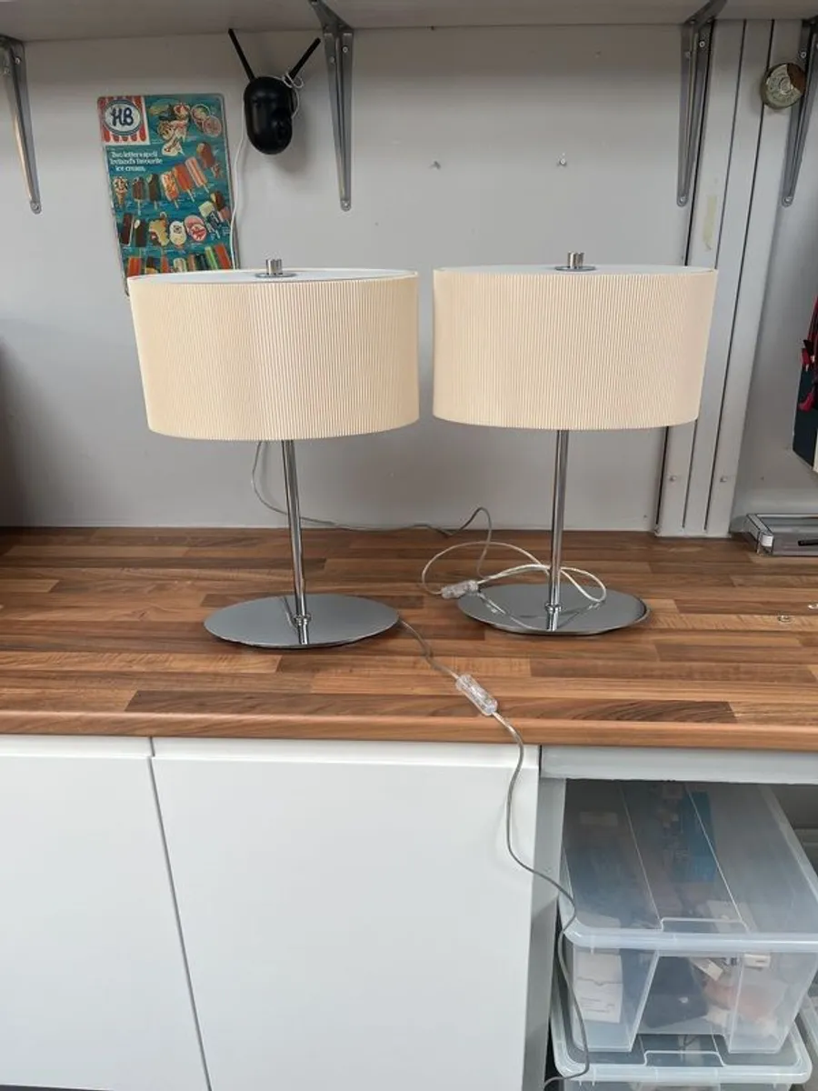 Beautiful pair of Dar lamps. - Image 2