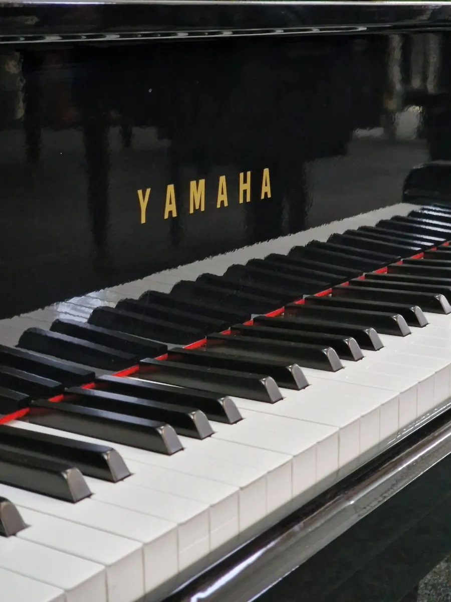 Yamaha GH1 Grand Piano - Image 2