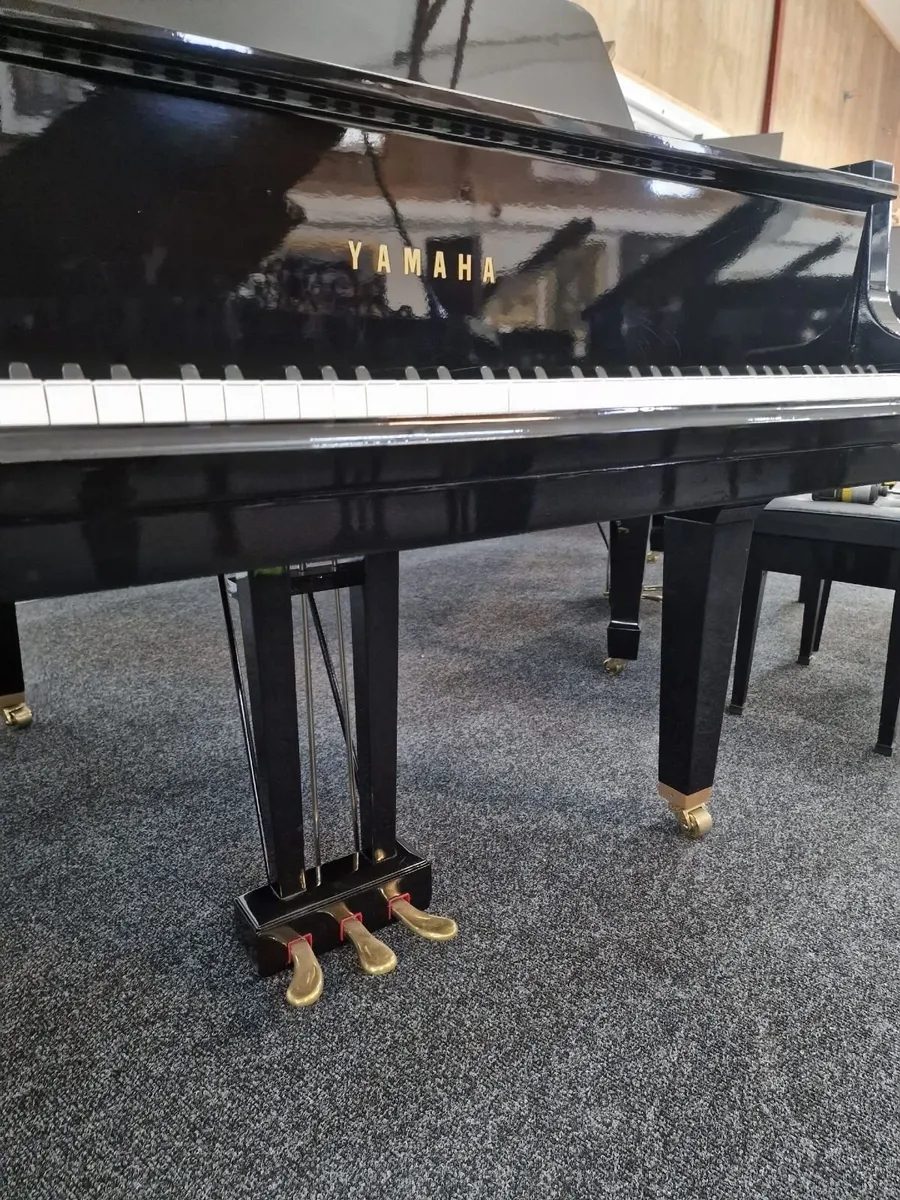 Yamaha GH1 Grand Piano - Image 3
