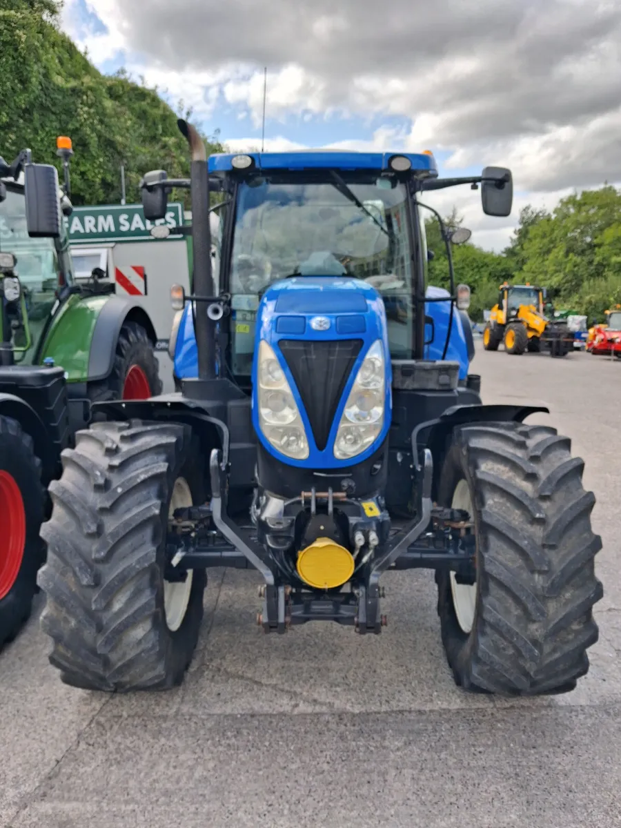New Holland T7.200 - Image 1