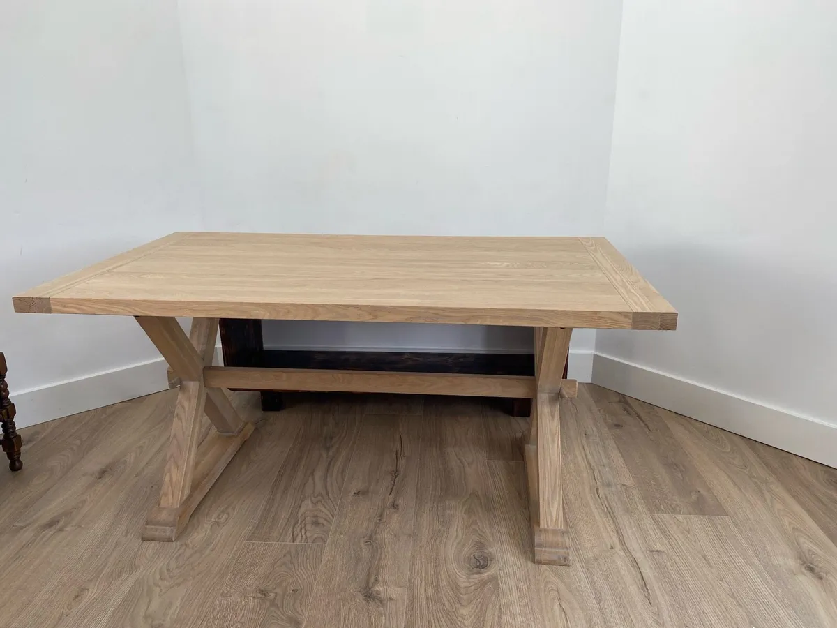 Solid oak table - Image 2
