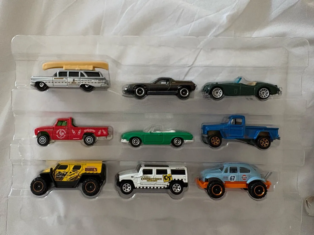 Box of 9 Matchbox Cars - Image 3