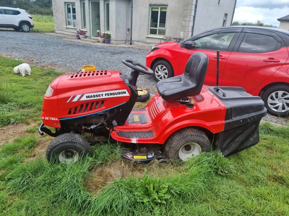 Ride on Lawnmower 42 inches deck massey ferguson - Image 2