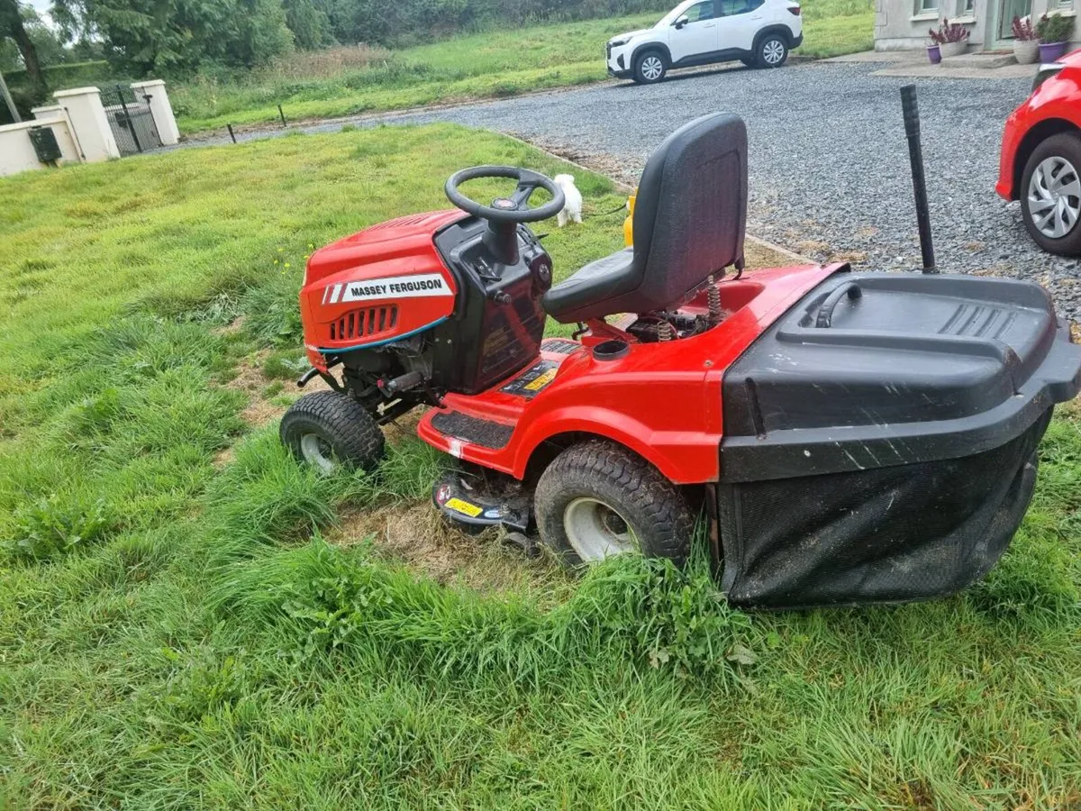 Ride on Lawnmower 42 inches deck massey ferguson - Image 4