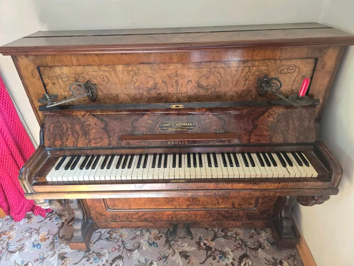 Piano - Image 2