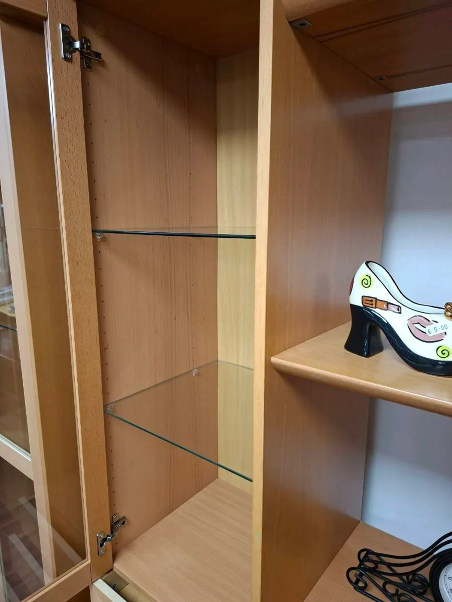 WOODEN WALL UNIT AND DISPLAY CABINET - Image 3