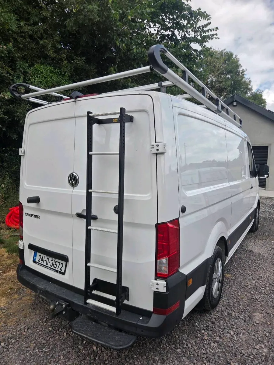 VW Crafter MWB Low Roof 140bhp - Image 3