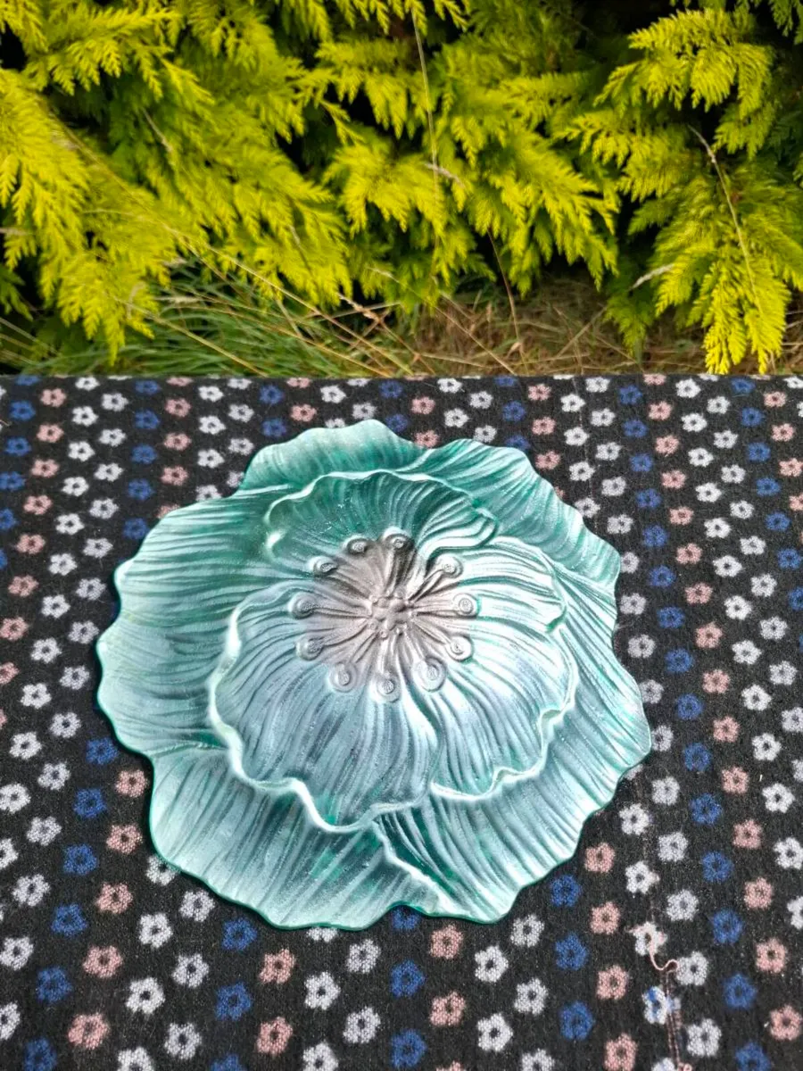 Glass floral fruit bowl - Image 2