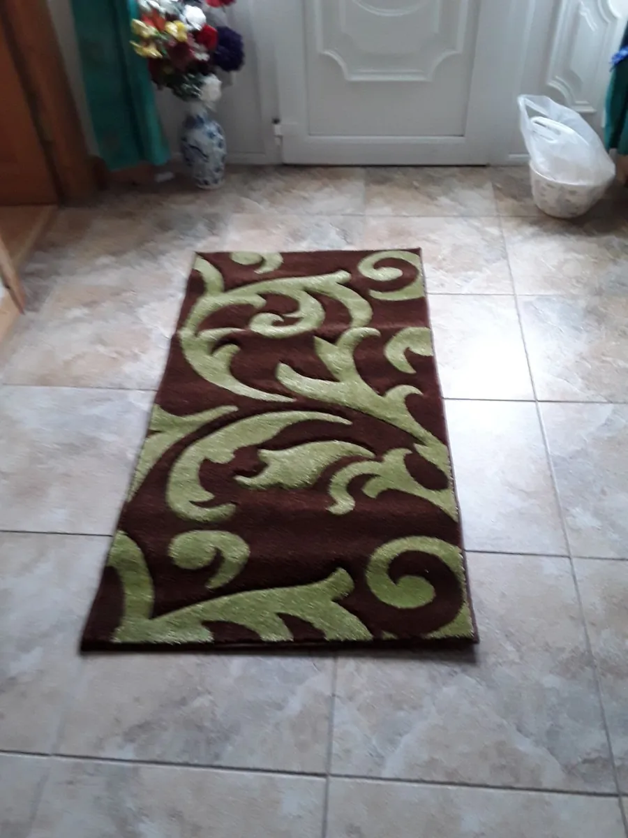 Brand new rug  suitable for sitting room or Hall - Image 1