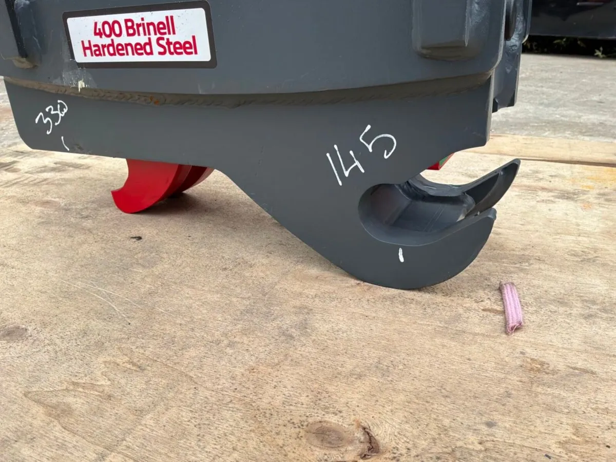 New / unused Strickland Tilting quick hitch....45m - Image 4