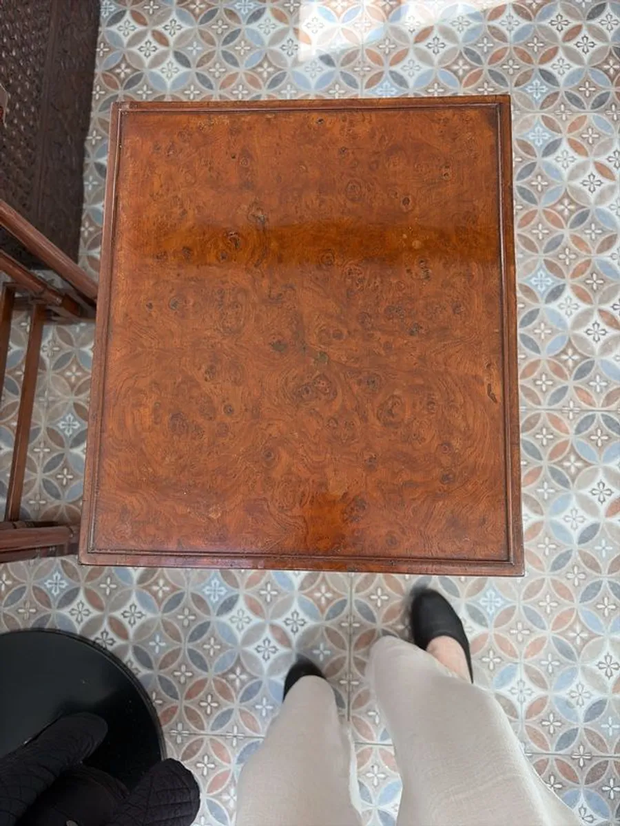 Burr Walnut Nest of 3 Tables - Image 1