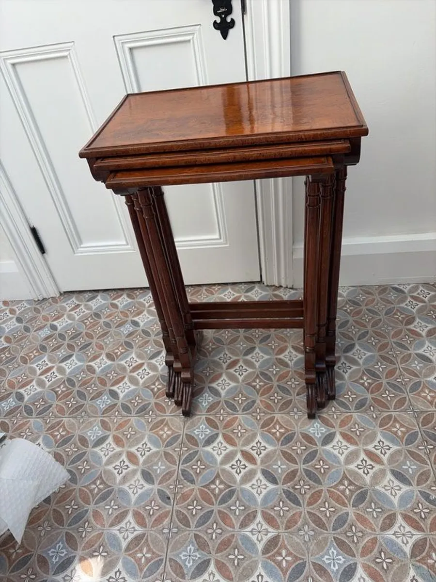 Burr Walnut Nest of 3 Tables - Image 4